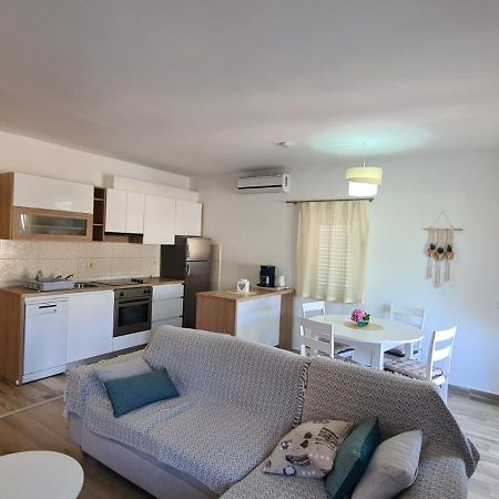 Apartments Ivanovski Раб Экстерьер фото