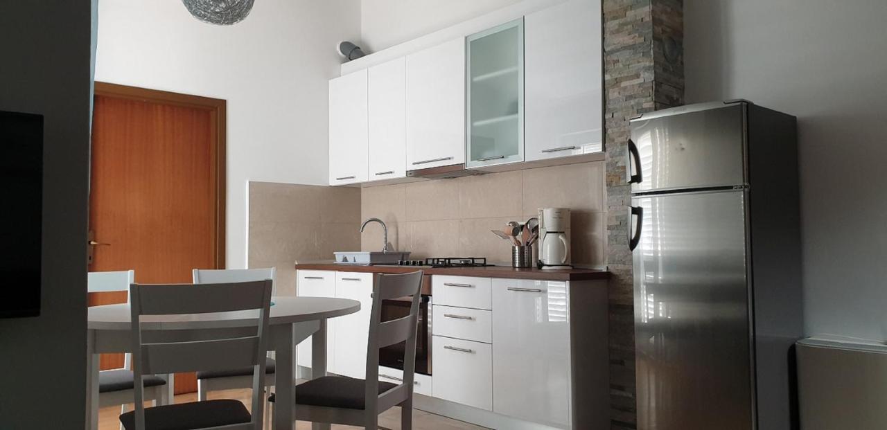 Apartments Ivanovski Раб Экстерьер фото