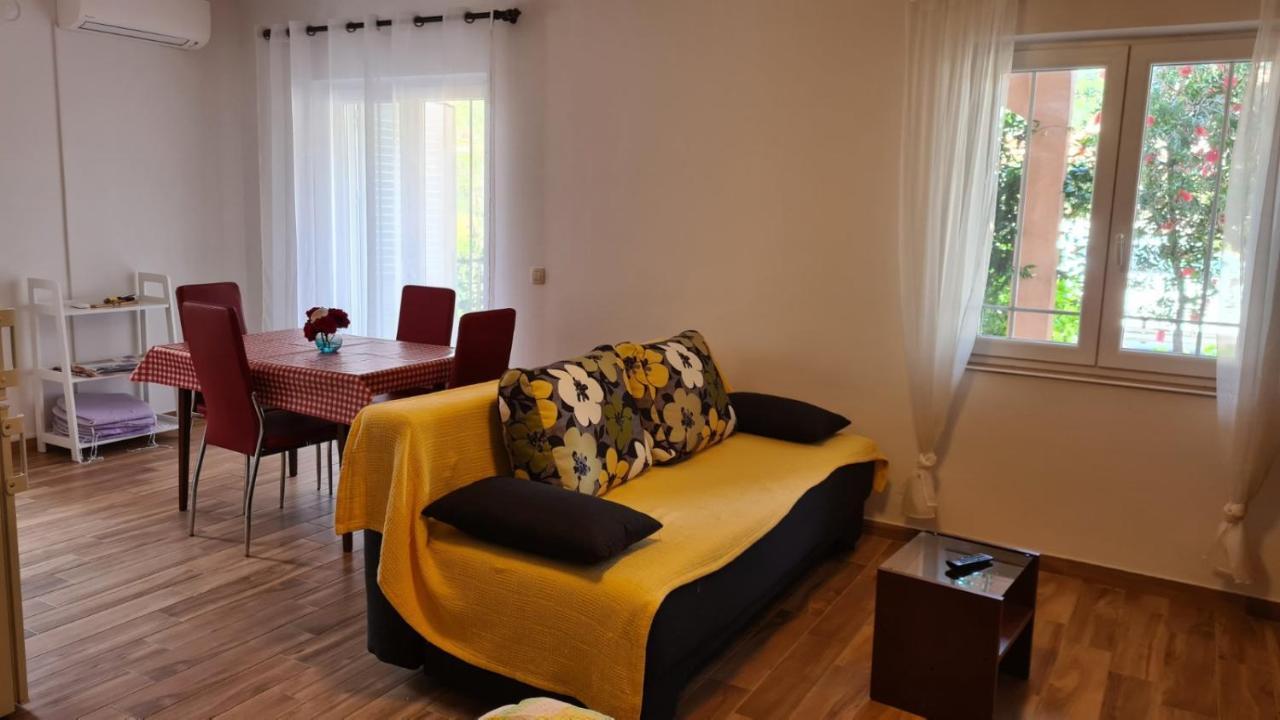 Apartments Ivanovski Раб Экстерьер фото
